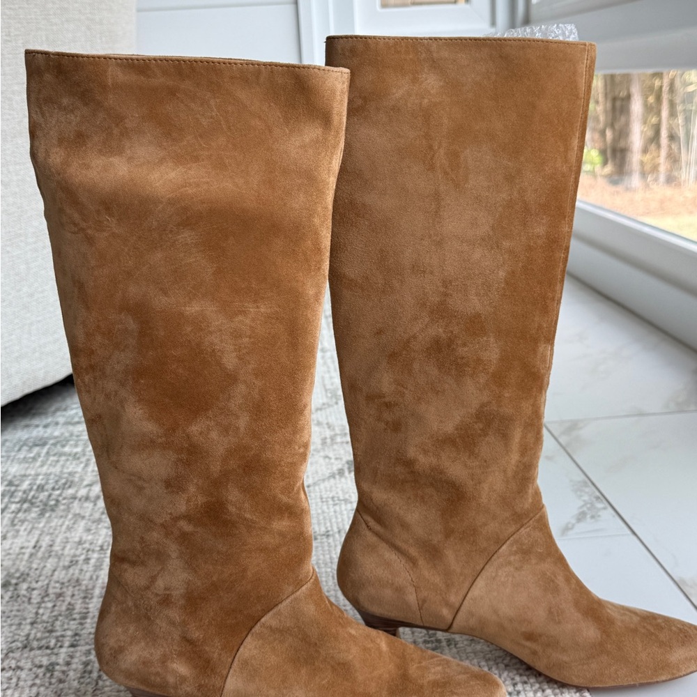 Women's Kitten Heel Suede Boots in Honey size 39 MSRP $260